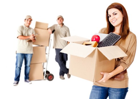 Moving team handling access challenges at a Clapham property